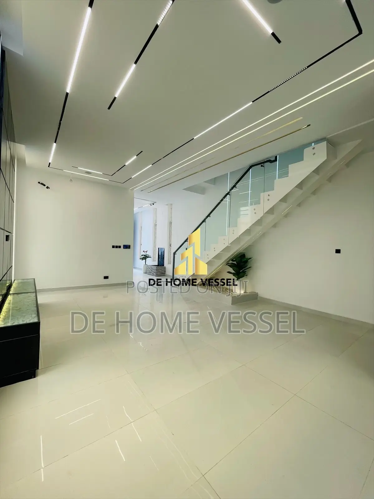 5bdrm Duplex in Ologolo for sale in Ologolo
