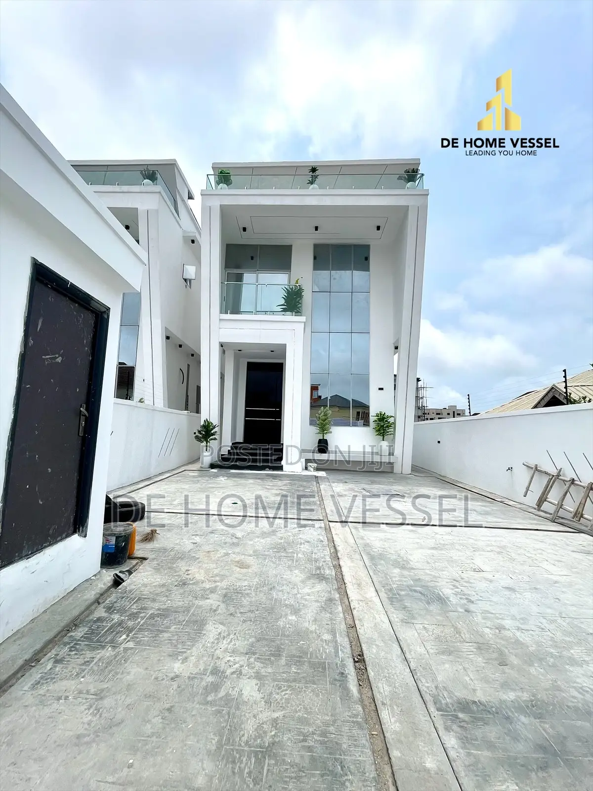5bdrm Duplex in Ologolo for sale in Ologolo