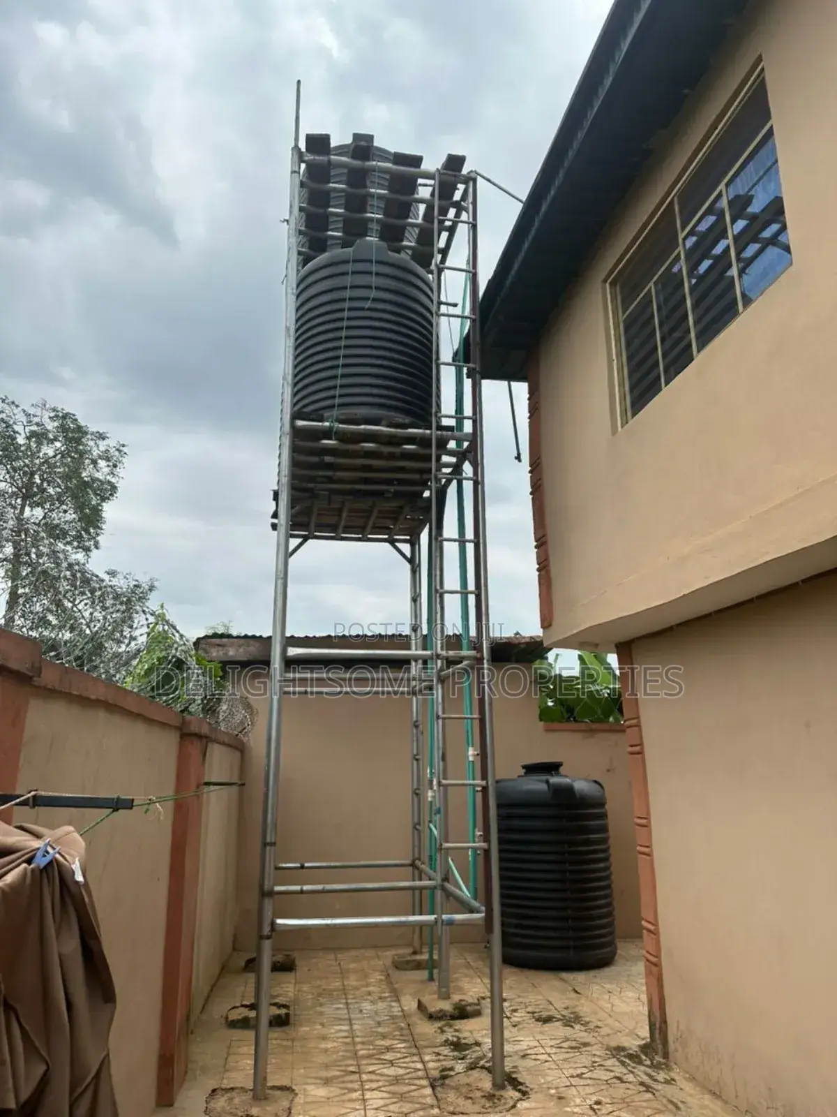 4bdrm Block of Flats in Delightsome, Rind Road for rent in Rind Road