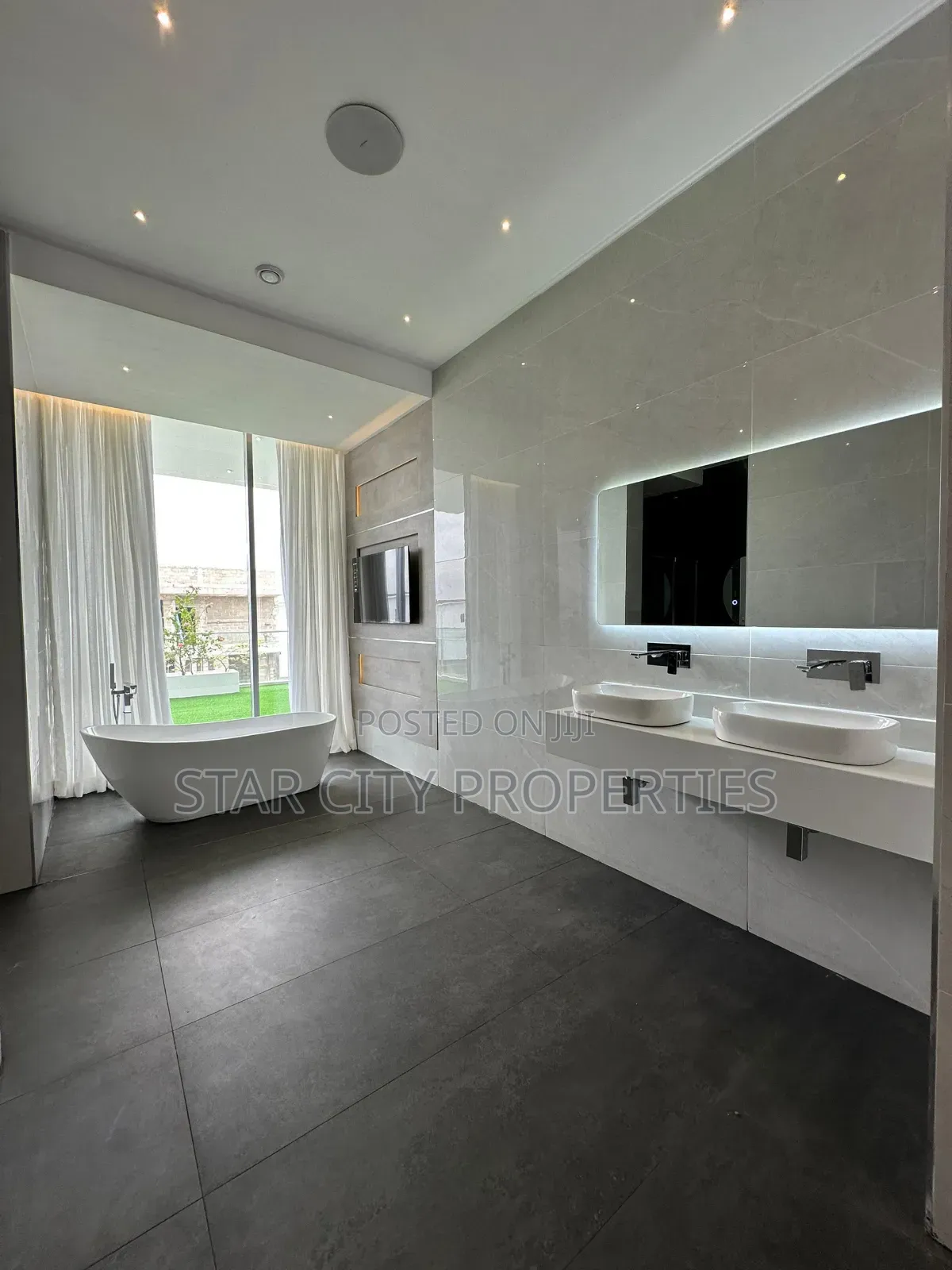 5bdrm Duplex in Lekki Ph 1, Ikate for sale in Ikate