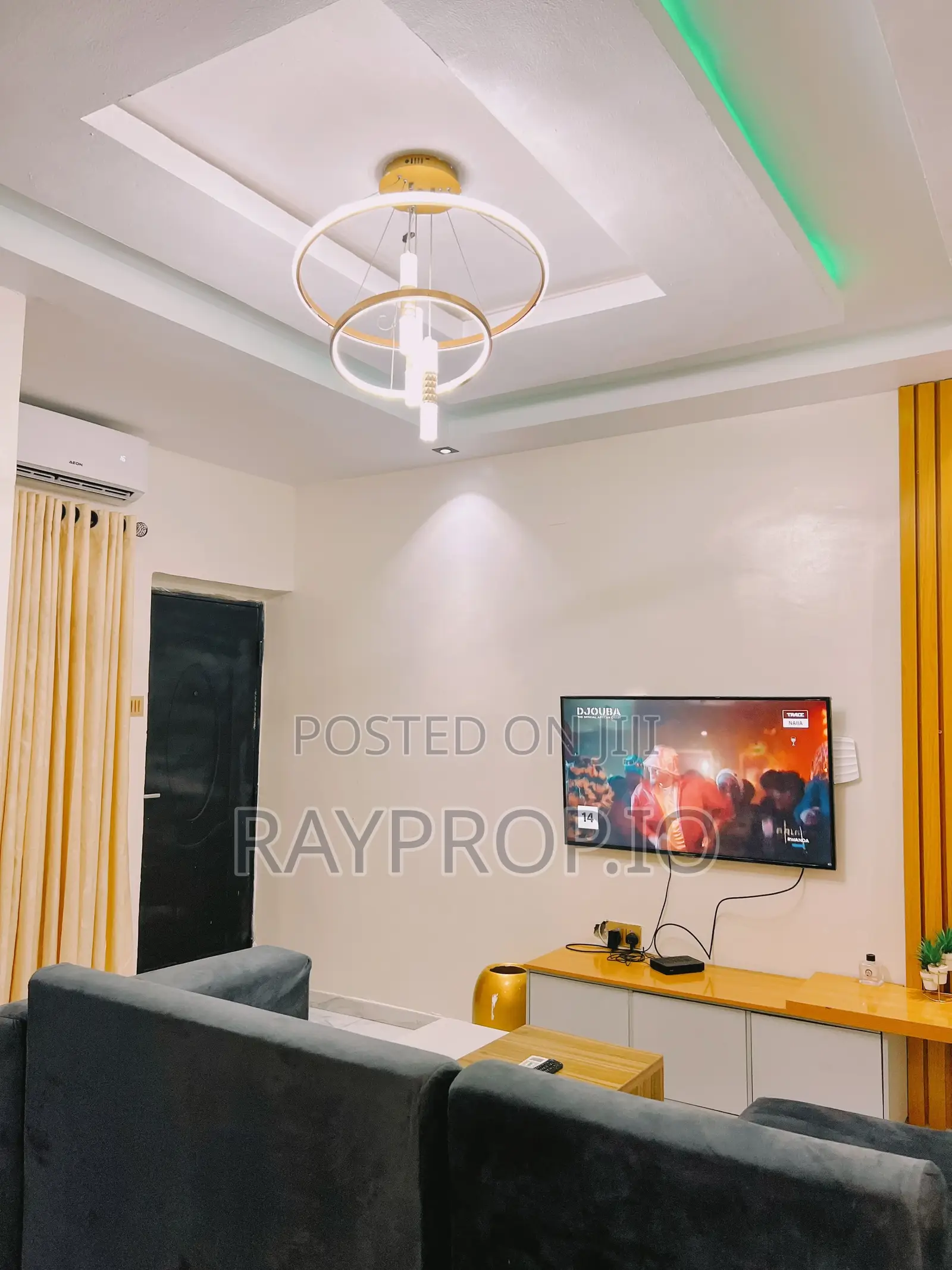 733908jn - 1 Bedroom Shortlet In Ilupeju in Town Planning Way