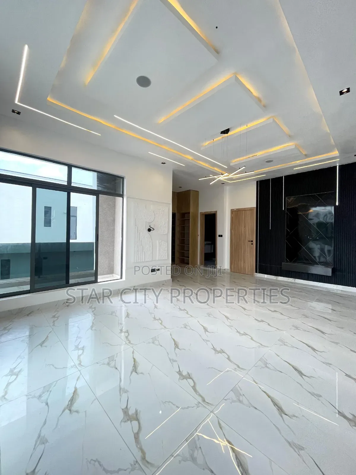 5bdrm Duplex in Palm City Estate, Lekki Expressway for sale in Lekki Expressway