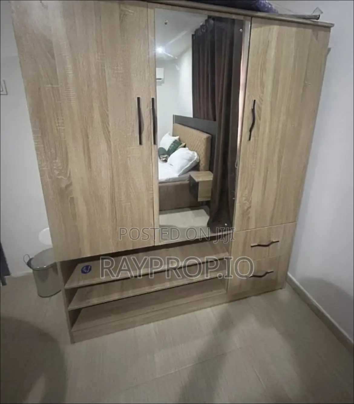 253672yu - Studio Shortlet in Magodo Phase 1 in GRA Phase 1