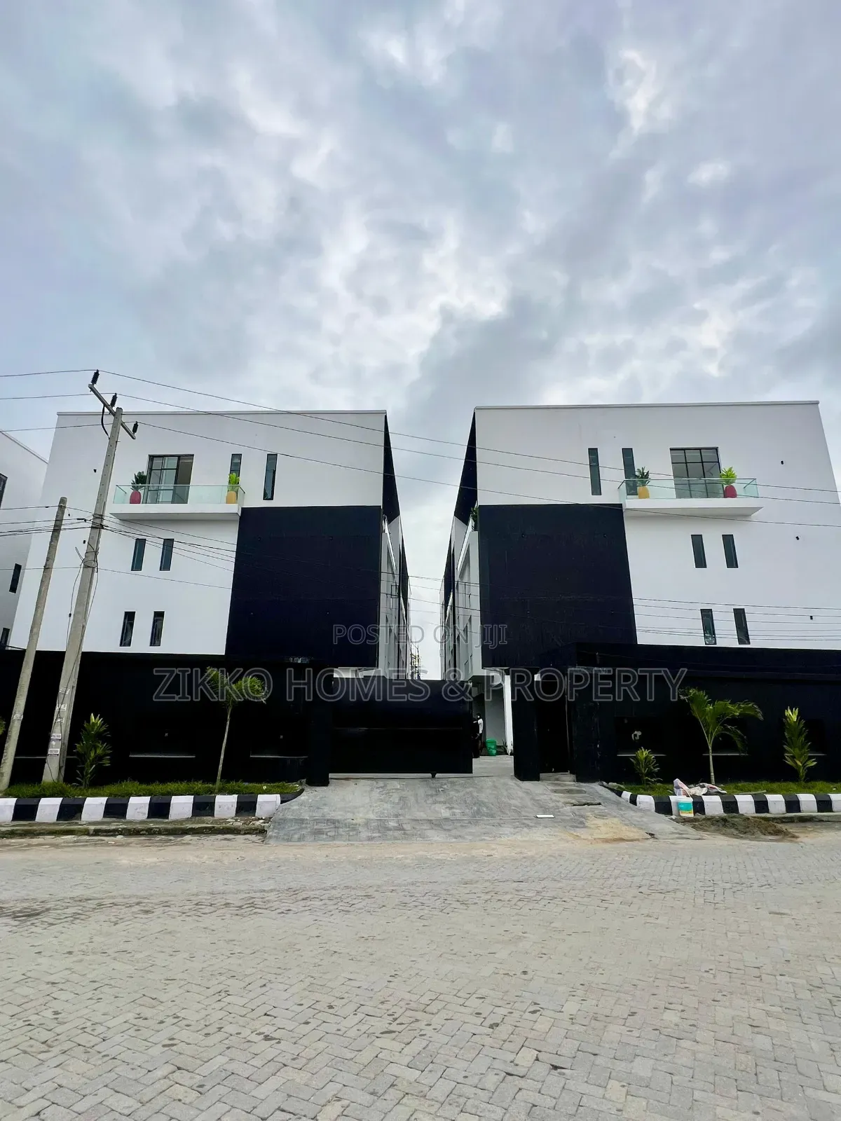 4bdrm Duplex in Ikate, Lekki for sale in Lekki