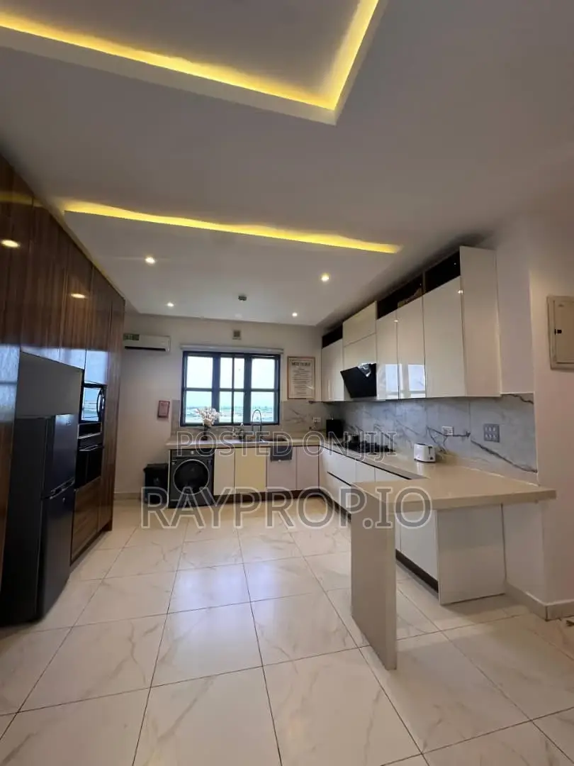 302231qu - 2 Bedroom Shortlet in Lekki in Lekki Phase 1