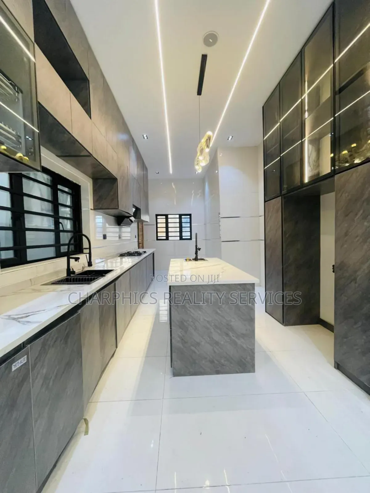 5bdrm Duplex in Ajah for sale in Ajah