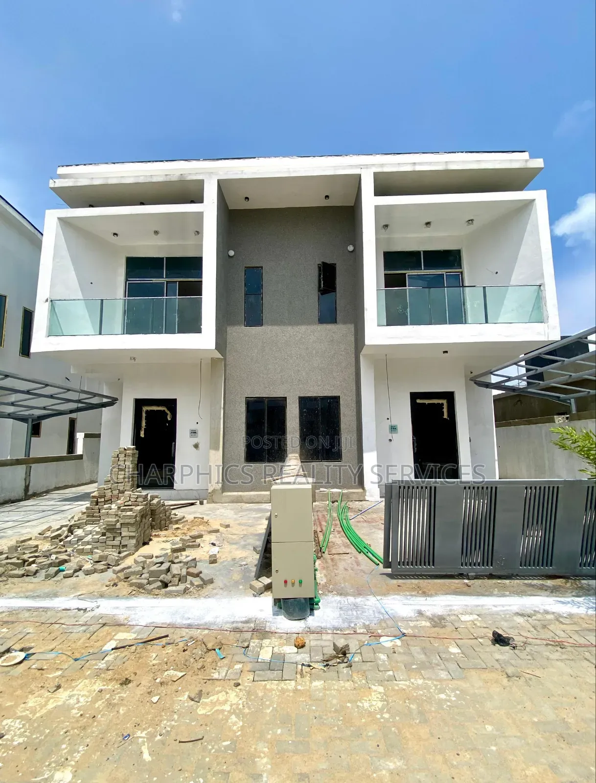 4bdrm Duplex in Lekki Phase 2 for sale in Lekki Phase 2