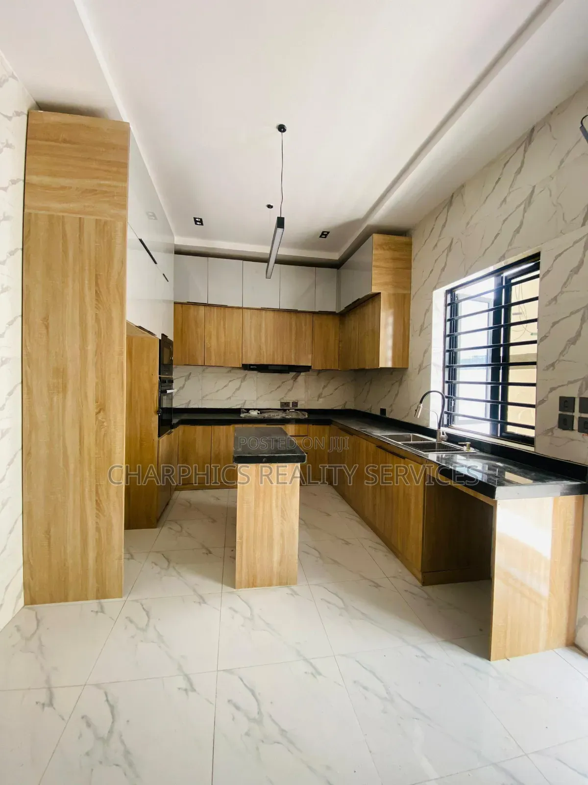 4bdrm Duplex in Lekki Phase 2 for sale in Lekki Phase 2
