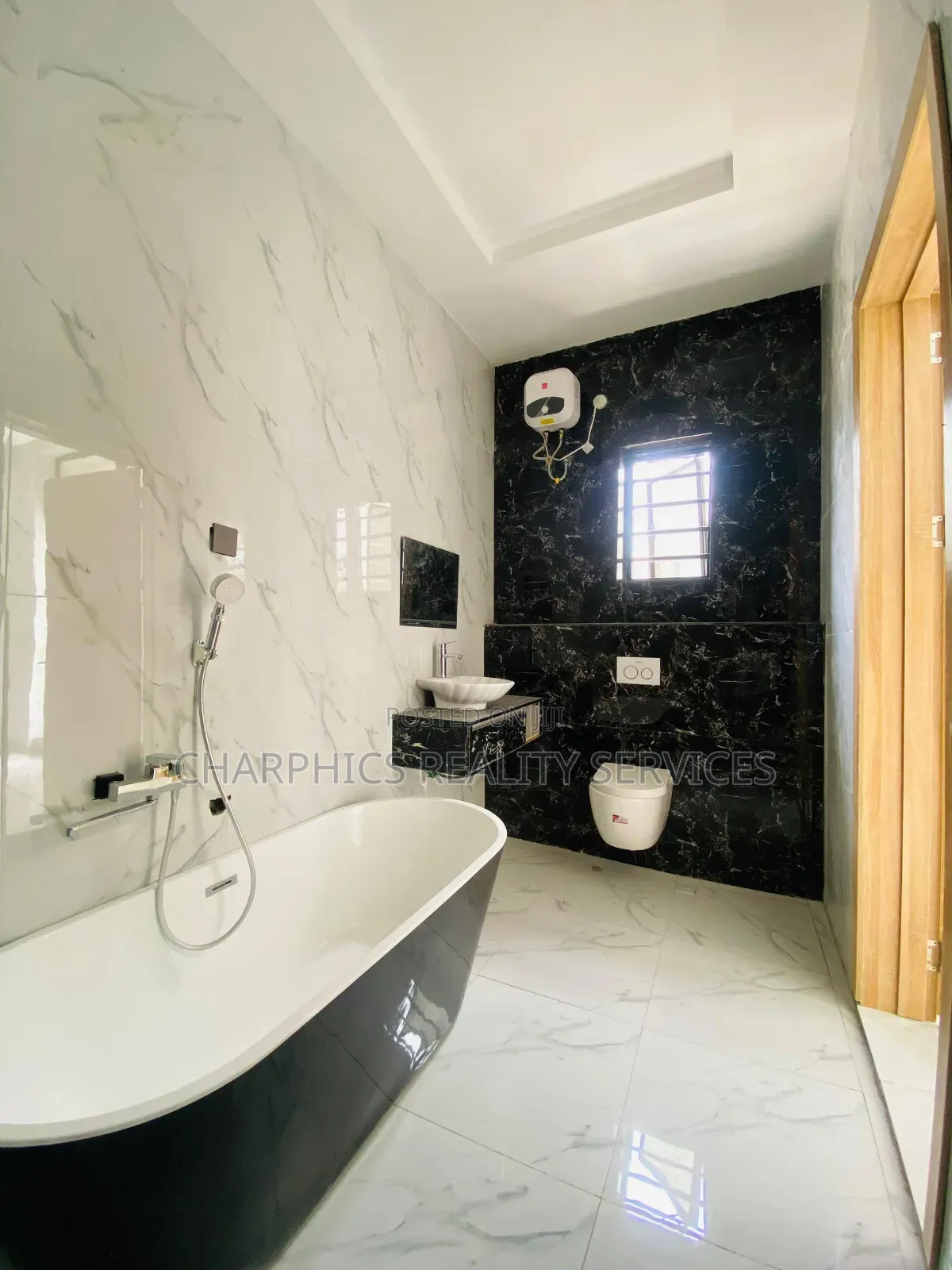 4bdrm Duplex in Lekki Phase 2 for sale in Lekki Phase 2