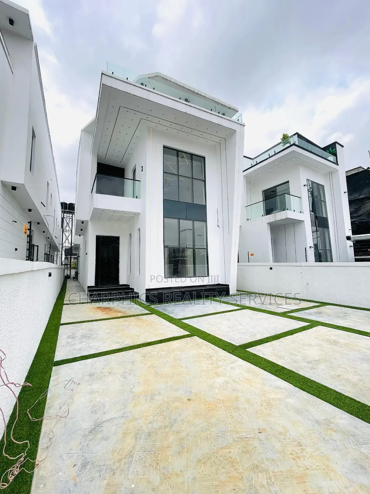 5bdrm Duplex in Ajah for sale in Ajah