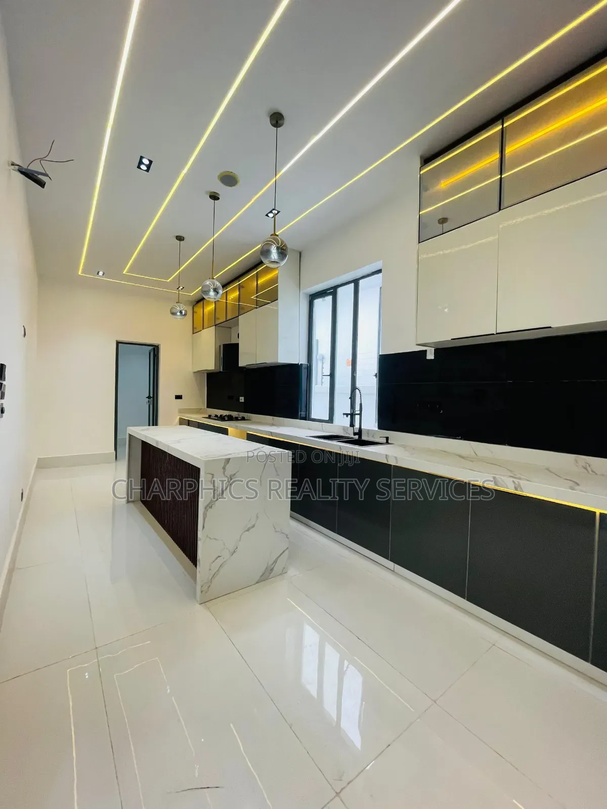 5bdrm Duplex in Ajah for sale in Ajah