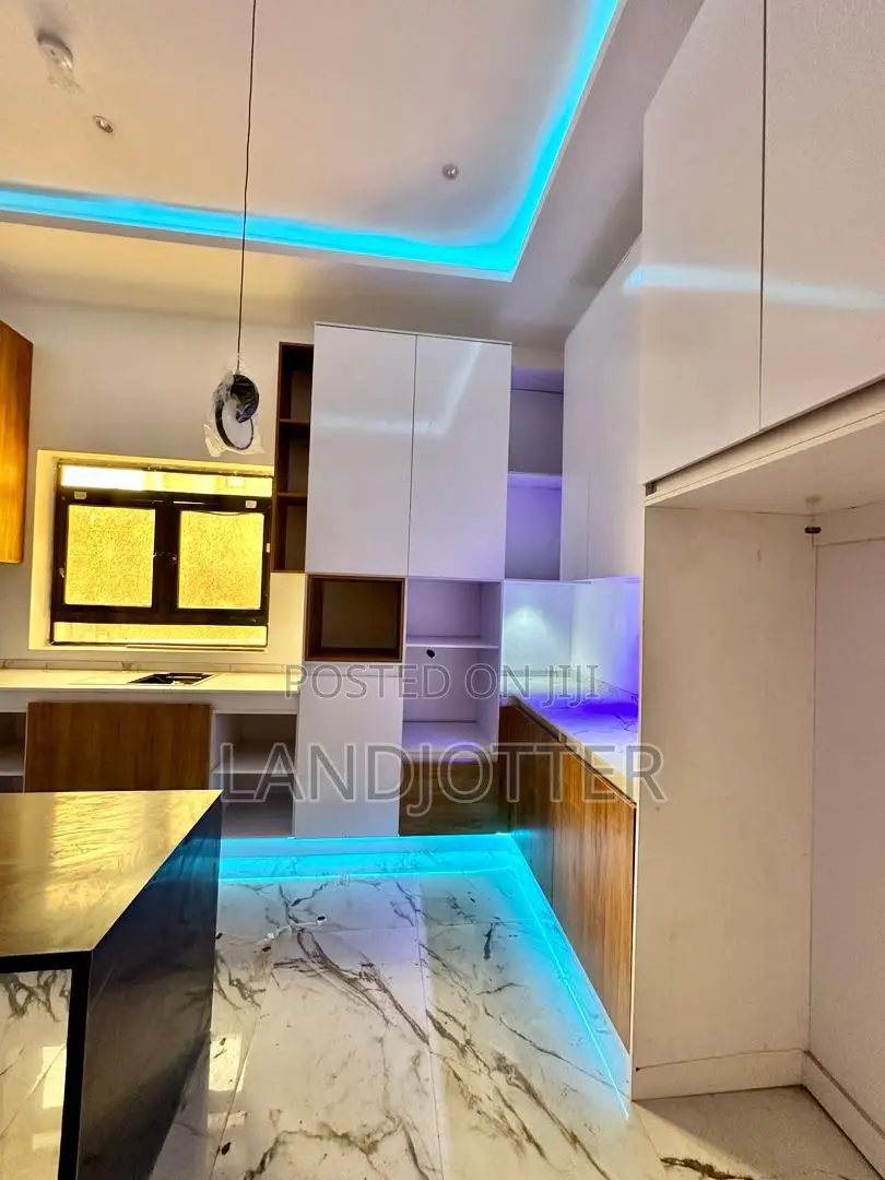 Furnished 6bdrm Duplex in Landsjotter, Asokoro for sale in Asokoro