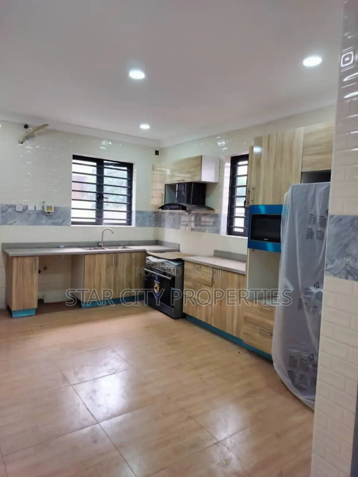 4bdrm Duplex in Shonibare for sale in Shonibare Estate