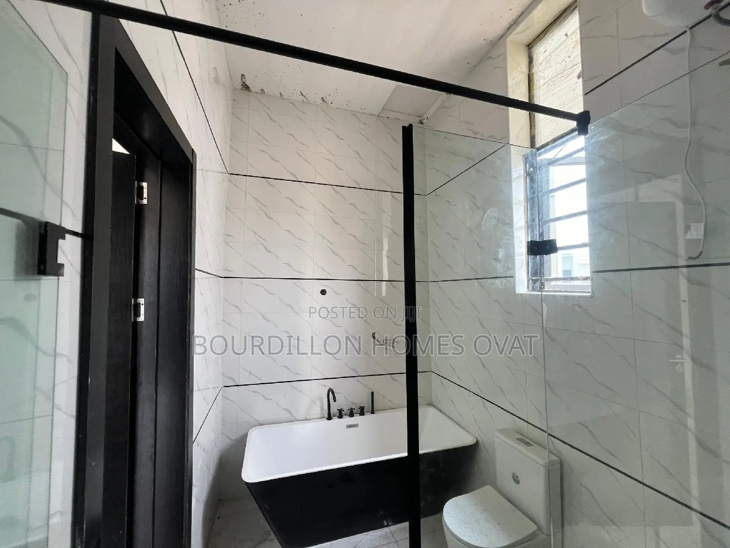 4bdrm Duplex in Lekki for sale in Lekki