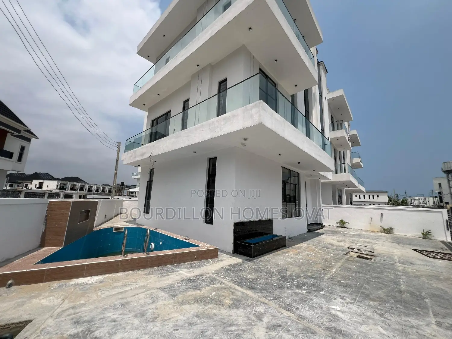 5bdrm Duplex in Lekki for sale in Lekki