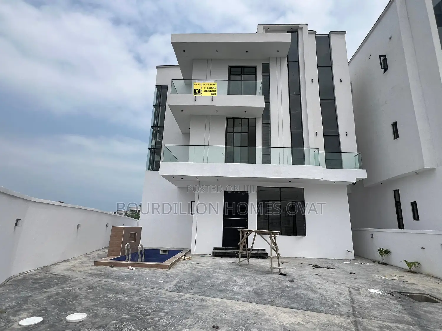 5bdrm Duplex in Lekki for sale in Lekki