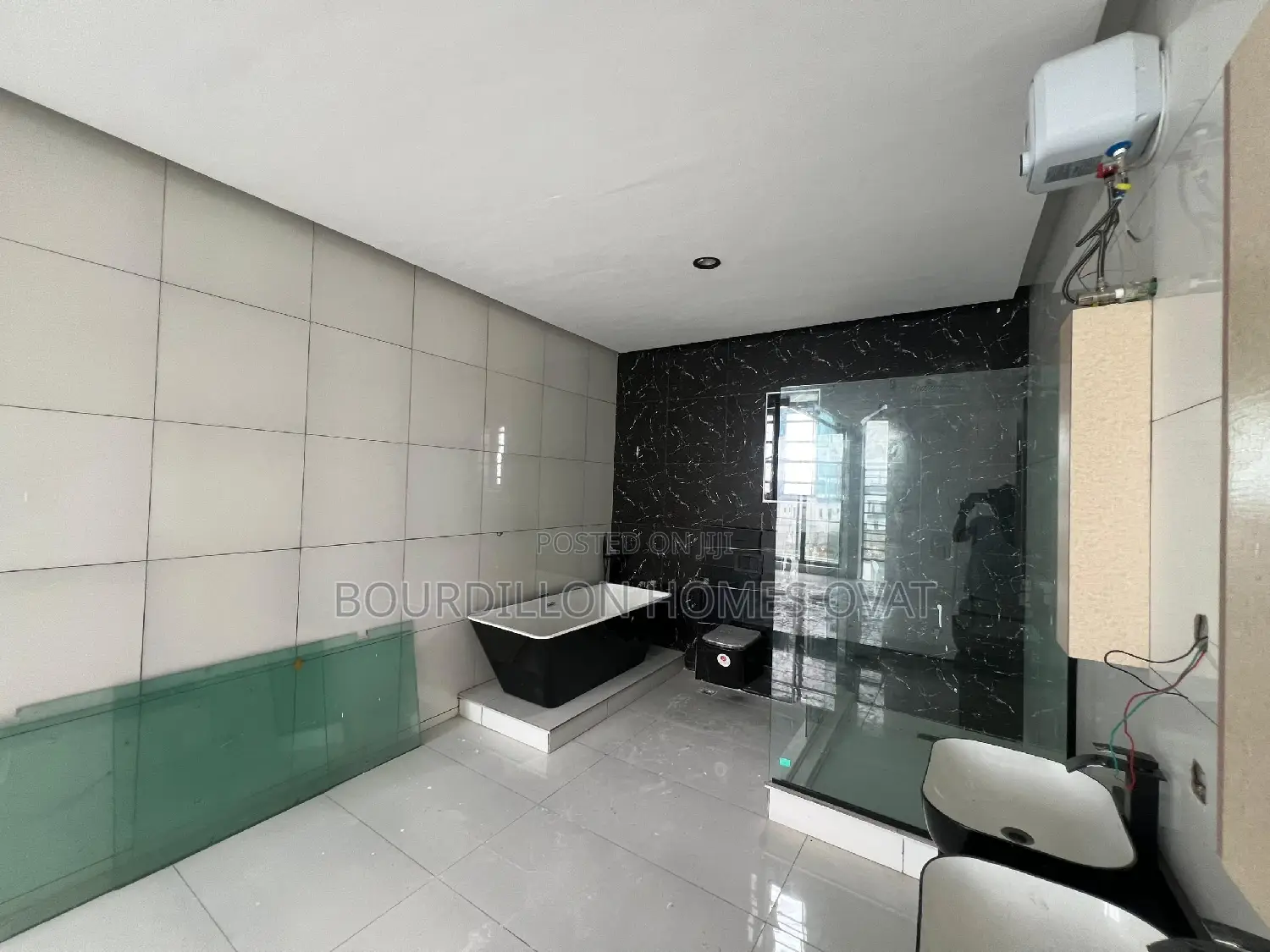 5bdrm Duplex in Lekki for sale in Lekki