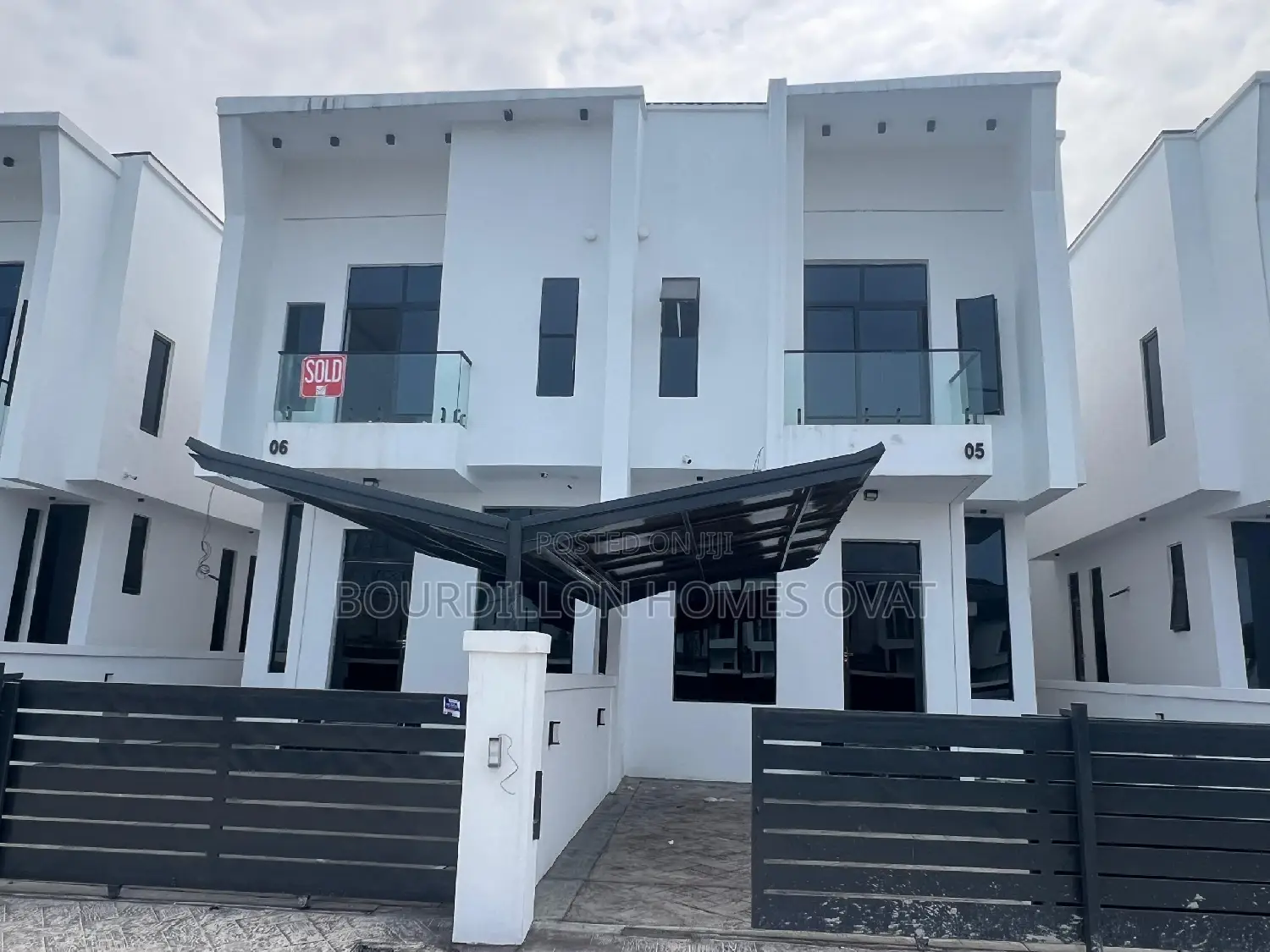 4bdrm Duplex in Lekki for sale in Lekki