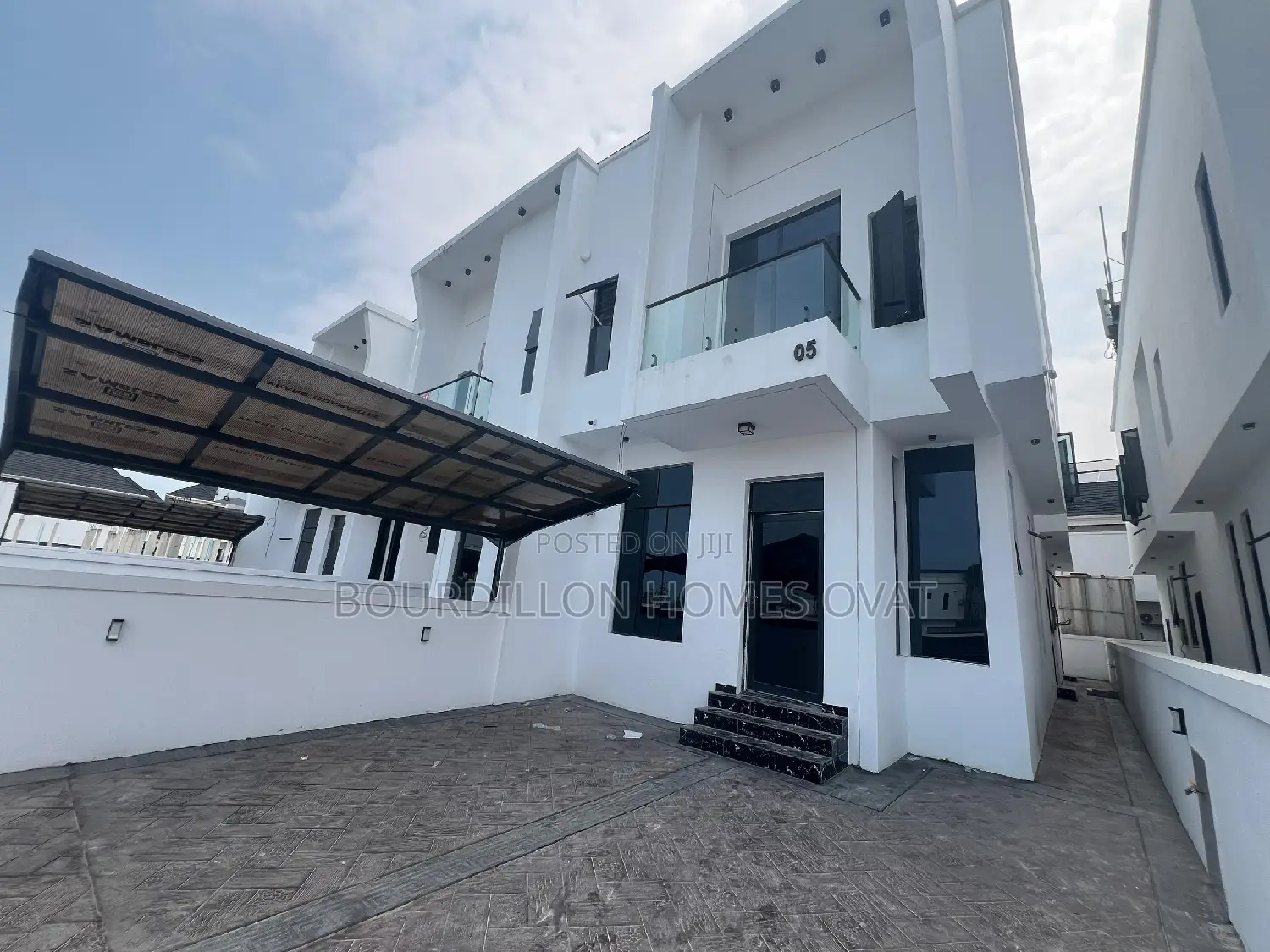 4bdrm Duplex in Lekki for sale in Lekki