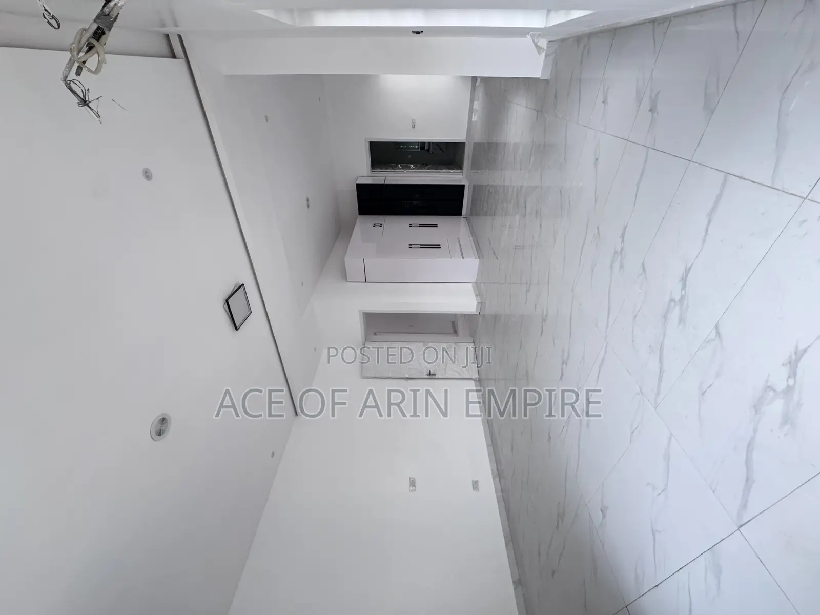 5bdrm Duplex in Osapa London for sale in Osapa london