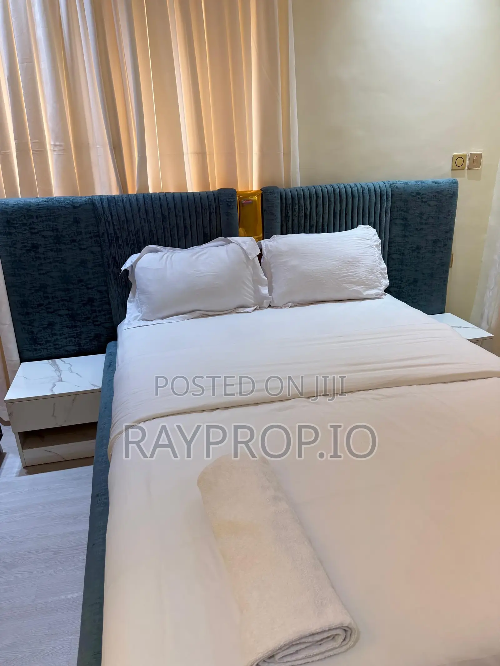 033352qv - 3 Bedroom Shortlet in Victoria Island in Adeola Odeku