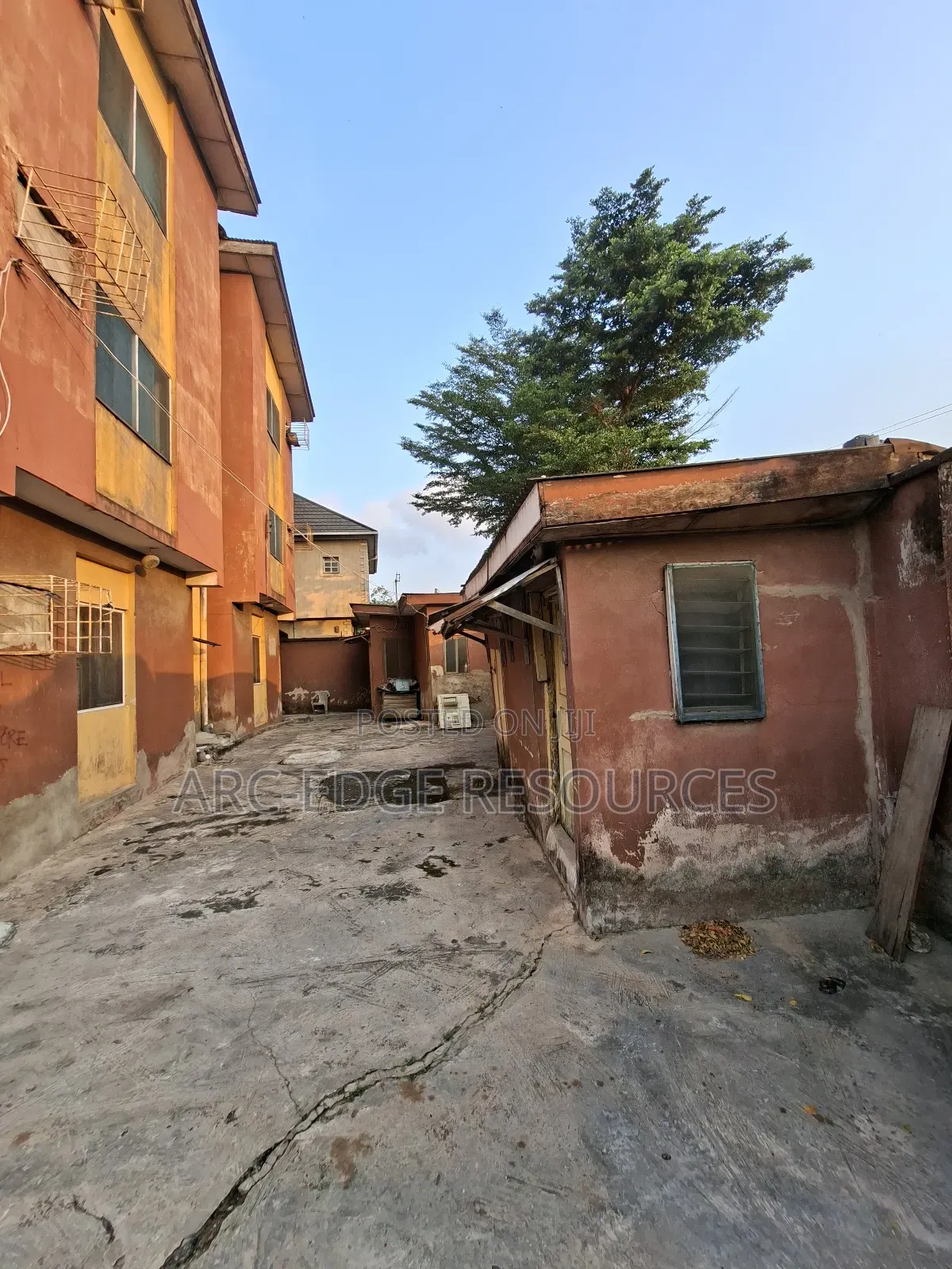3bdrm Block of Flats in Ago Palace for sale in Ago Palace