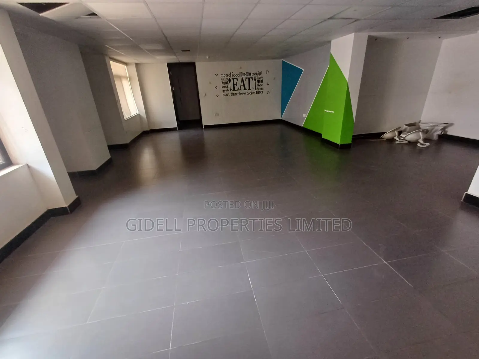Serviced 1000sqm Office Space on the Fourth Floor With Elevator in Maitama