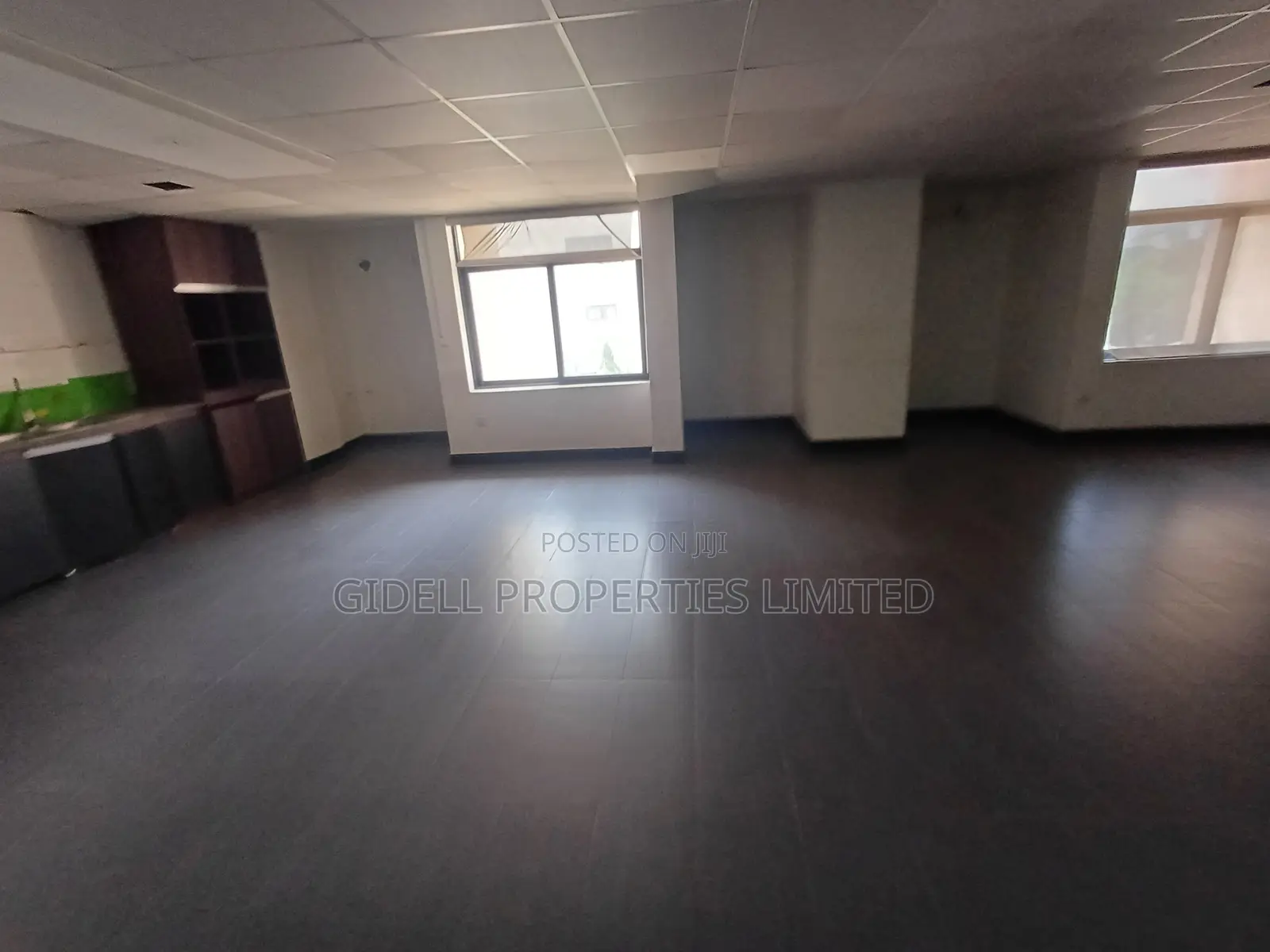 Serviced 1000sqm Office Space on the Fourth Floor With Elevator in Maitama