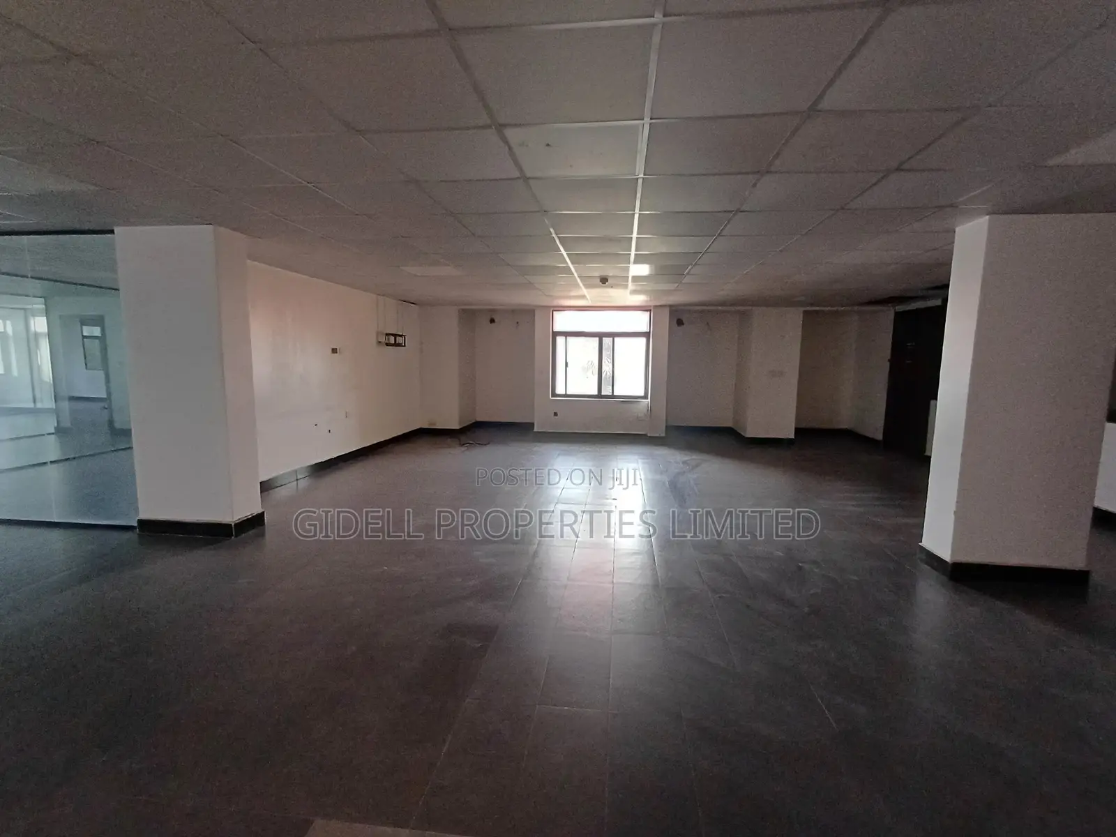 Serviced 1000sqm Office Space on the Fourth Floor With Elevator in Maitama