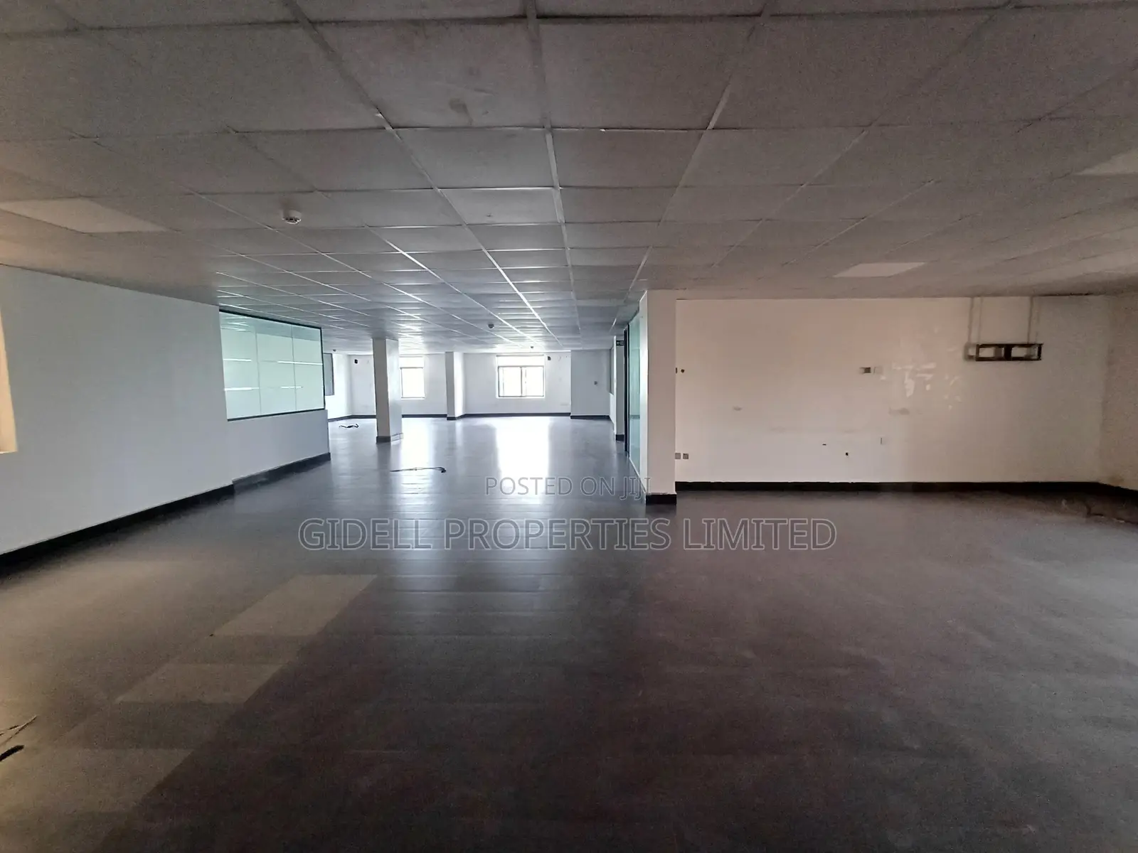 Serviced 1000sqm Office Space on the Fourth Floor With Elevator in Maitama