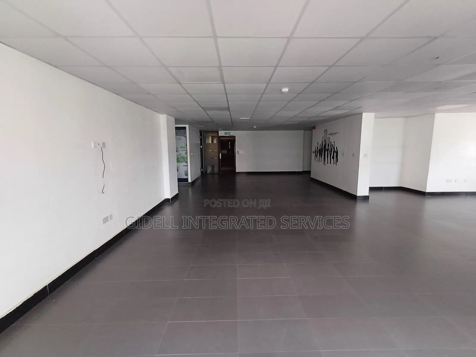 Serviced 1000sqm Office Space on the Fourth Floor With Elevator in Maitama