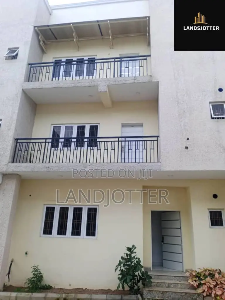 Furnished 4bdrm Townhouse/Terrace in Landsjotter, Jahi for sale in Jahi