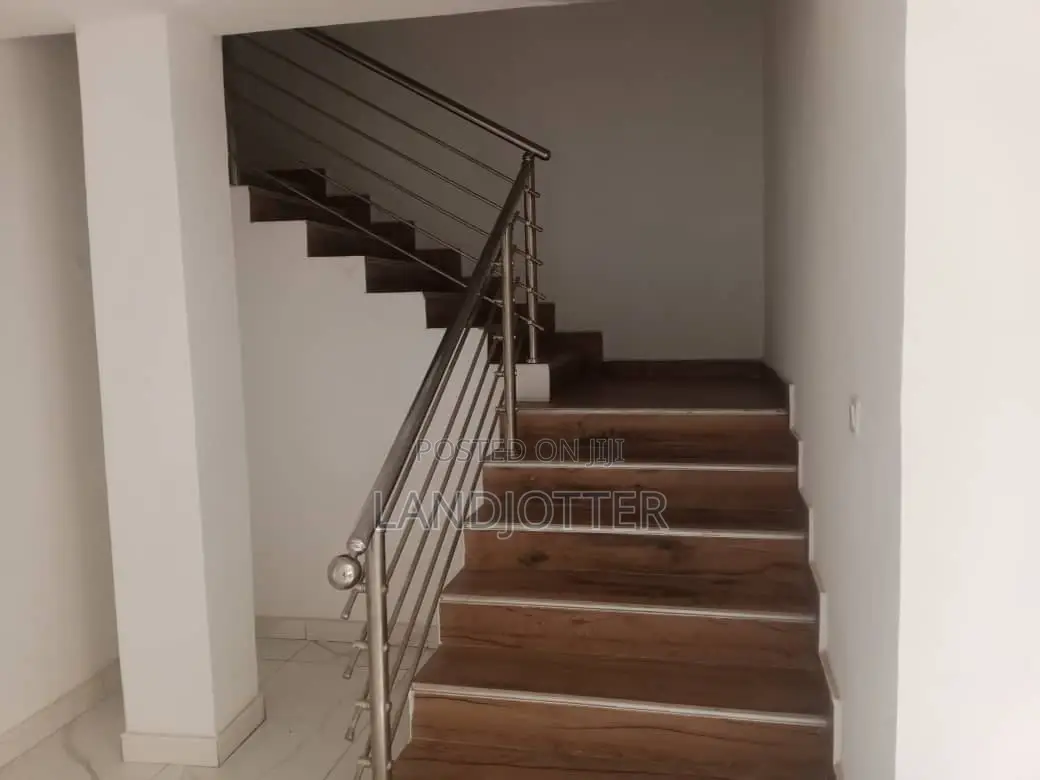 Furnished 4bdrm Townhouse/Terrace in Landsjotter, Jahi for sale in Jahi