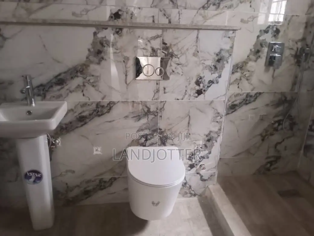 Furnished 4bdrm Townhouse/Terrace in Landsjotter, Jahi for sale in Jahi