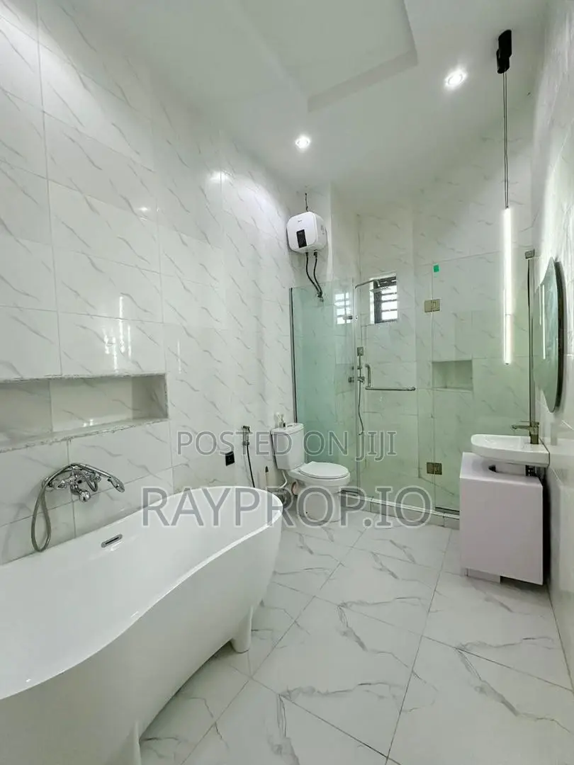 604618ap - 3 Bedroom Shortlet in Ajah in Sangotedo