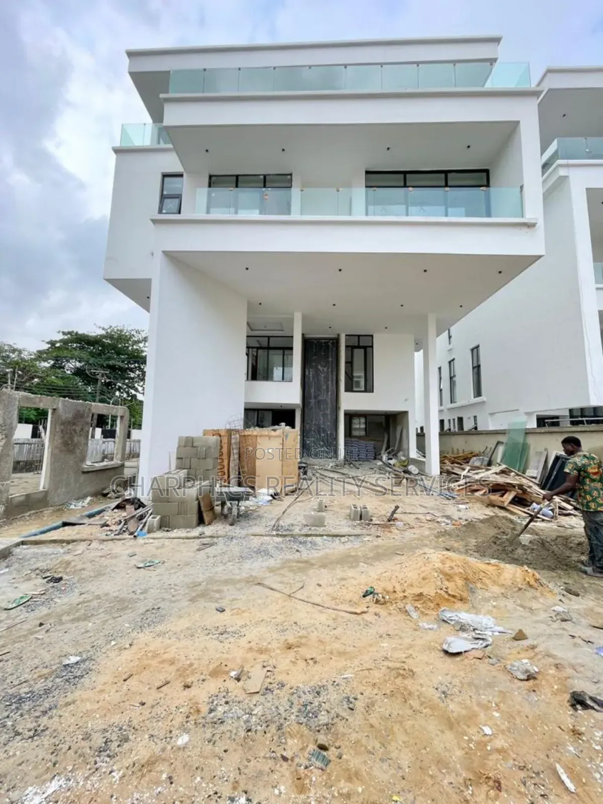 5bdrm Duplex in Price.$ 2.5M, Ikoyi for sale in Ikoyi
