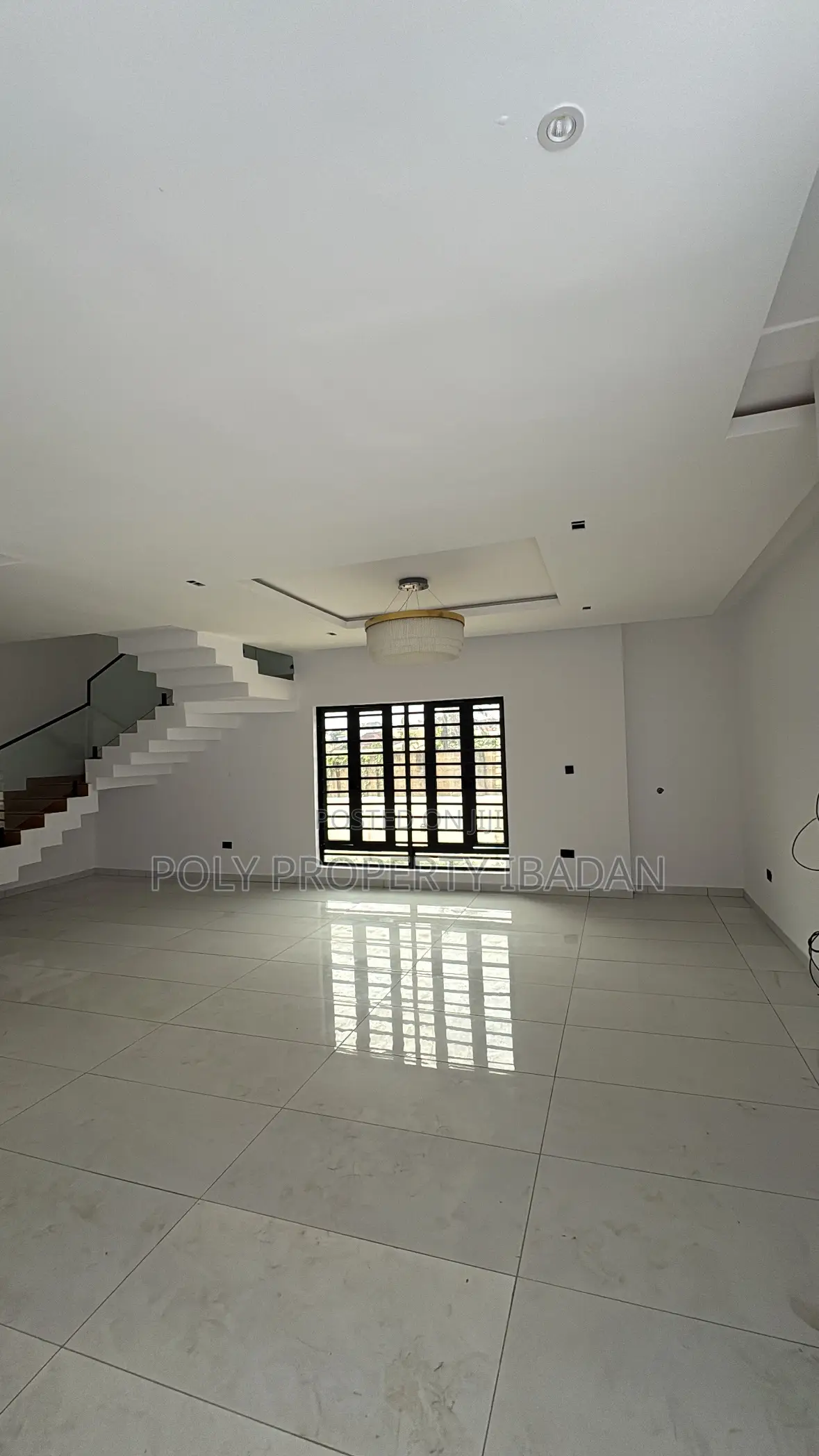 4bdrm Duplex in Kolapo Ishola Gra, Ibadan for sale in Ibadan
