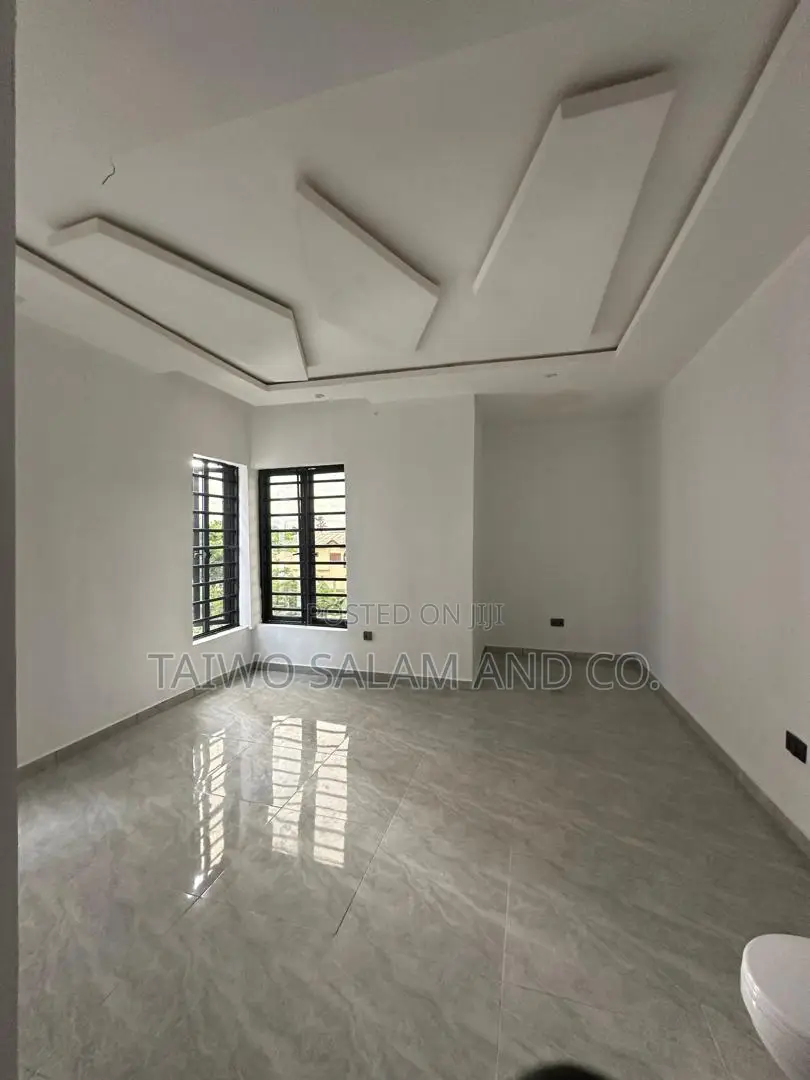 4bdrm Duplex in Agodi for sale in Agodi