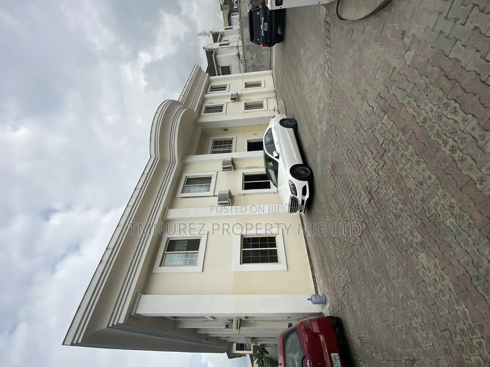 5bdrm Apartment in Lekki Phase 1 for rent in Lekki
