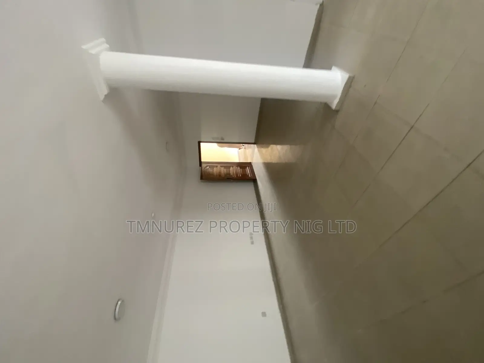 2bdrm Apartment in Lekki Phase 1 for rent in Lekki