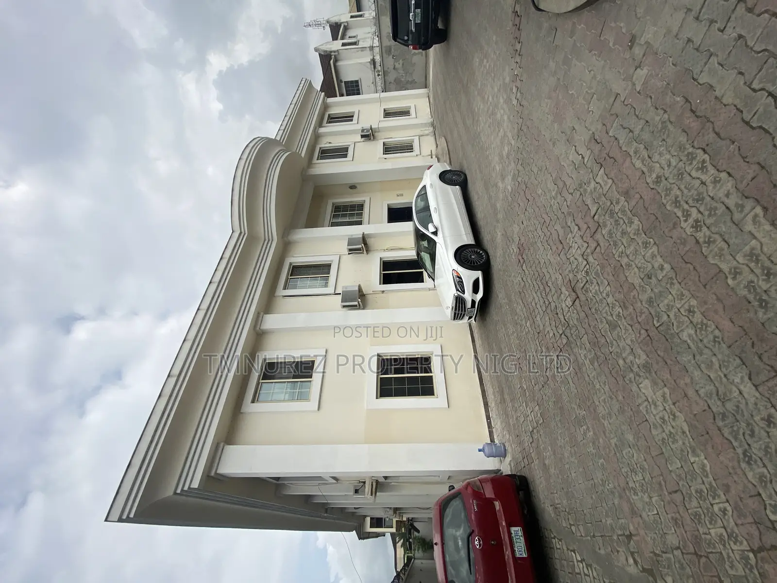 2bdrm Apartment in Lekki Phase 1 for rent in Lekki