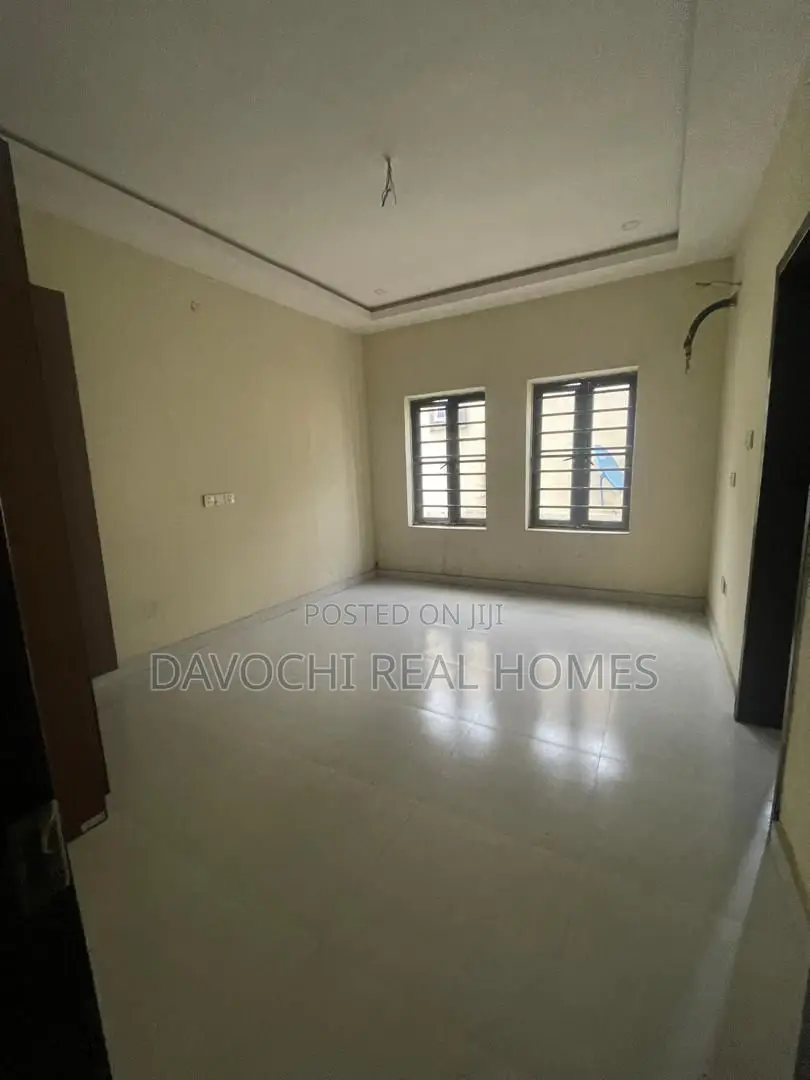 3bdrm Apartment in Orchid Road, Lekki Phase 2 for rent in Lekki Phase 2