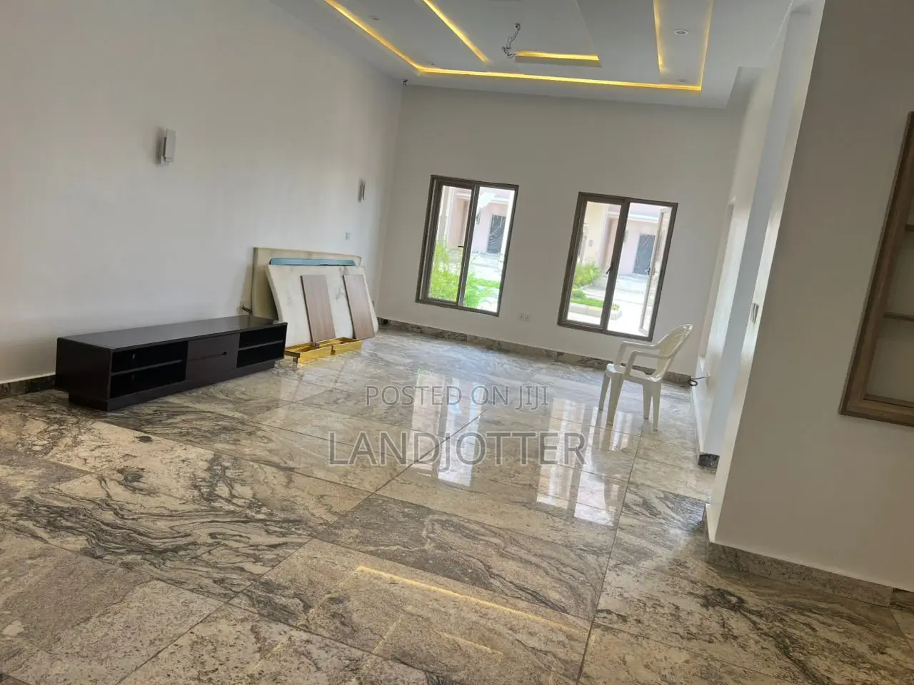 Furnished 4bdrm Townhouse/Terrace in Landsjotter, Katampe Extension in Katampe Extension