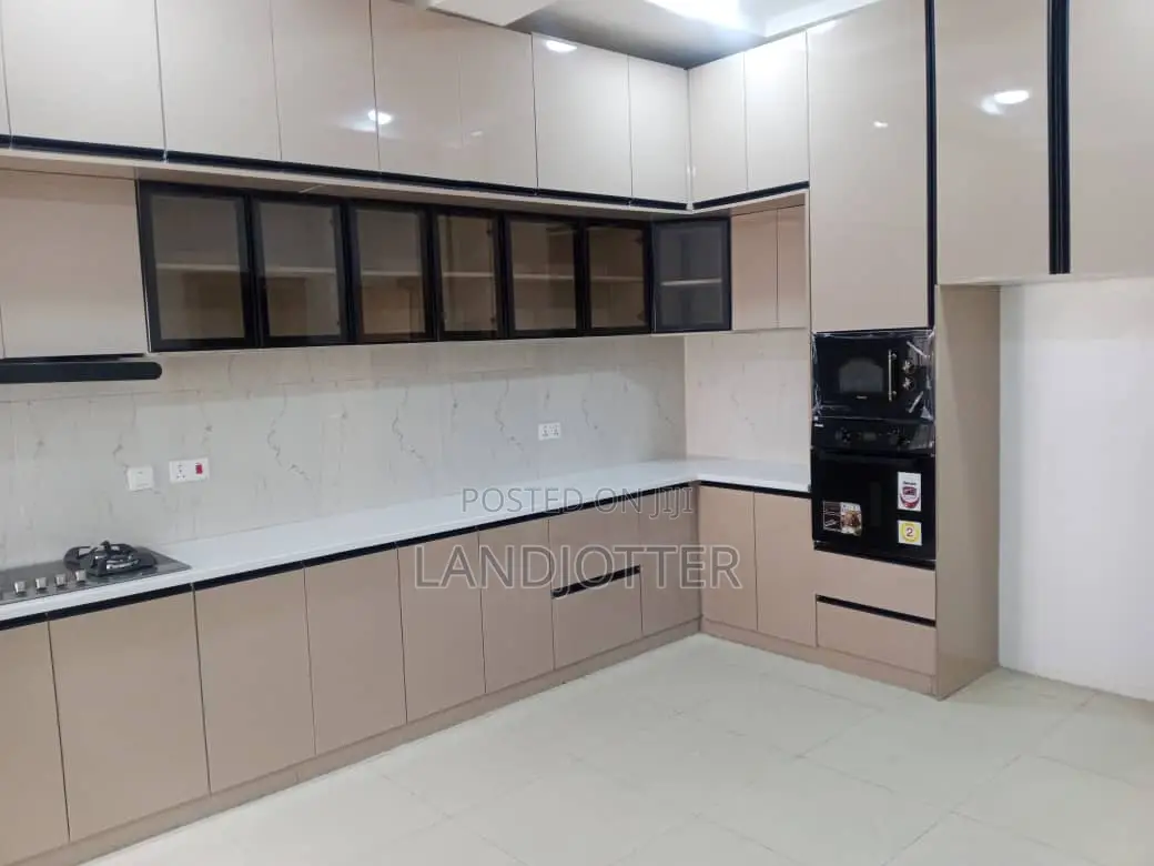 Furnished 4bdrm Townhouse/Terrace in Landsjotter, Katampe Extension in Katampe Extension