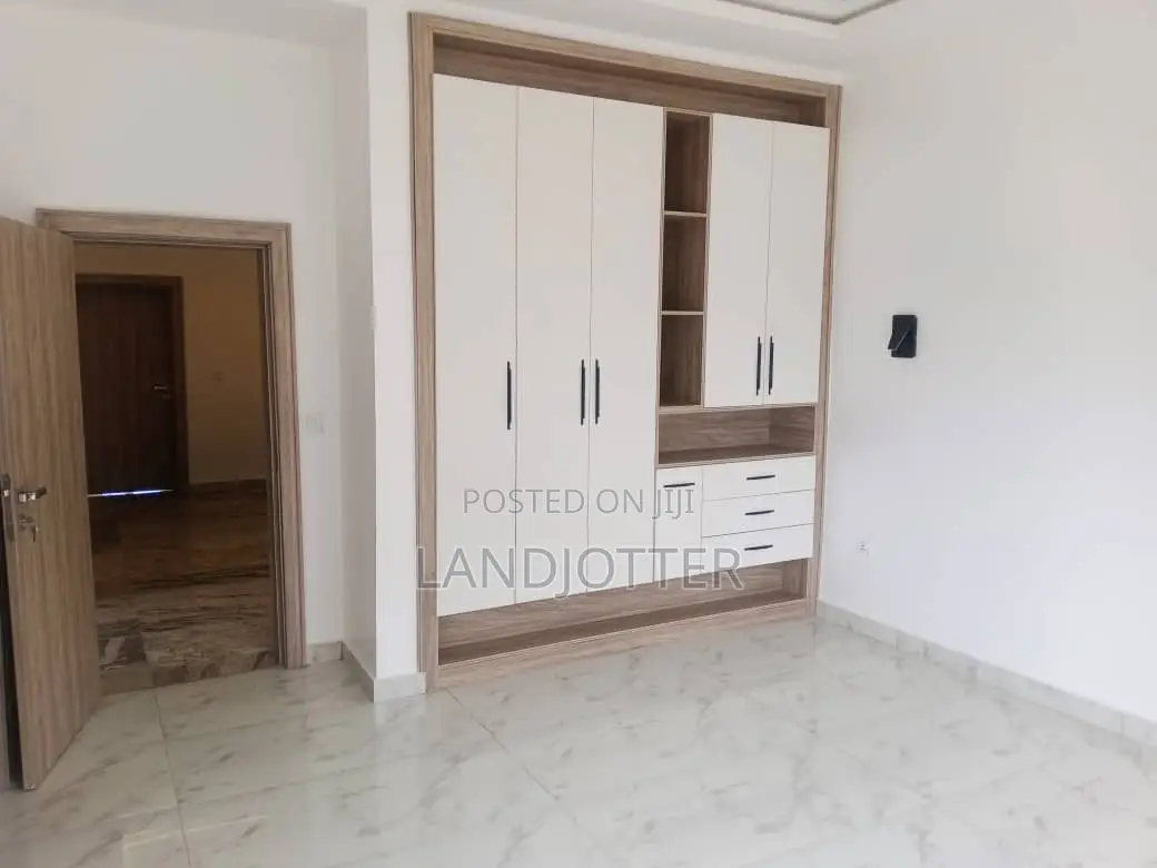 Furnished 4bdrm Townhouse/Terrace in Landsjotter, Katampe Extension in Katampe Extension