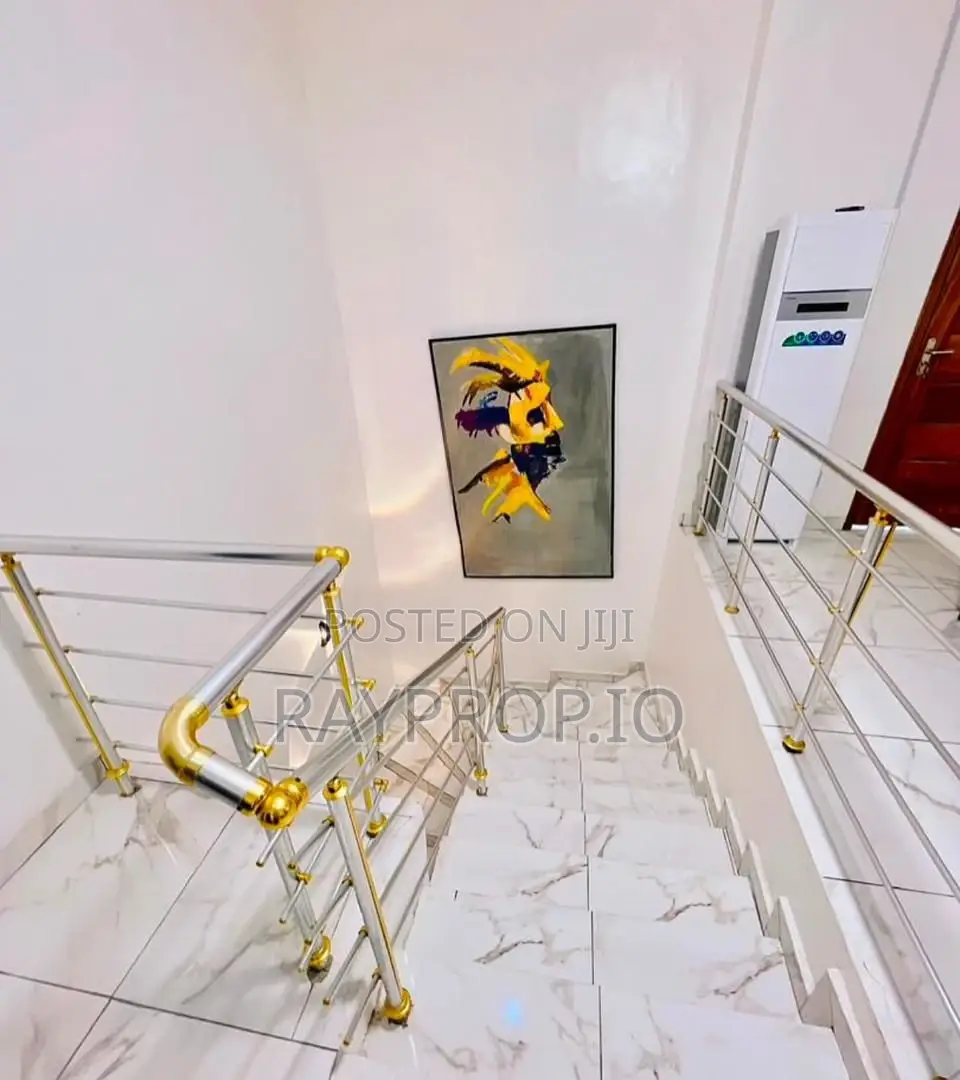 787159ww - 5 Bedroom Shortlet in Orchid Lekki in Orange Island