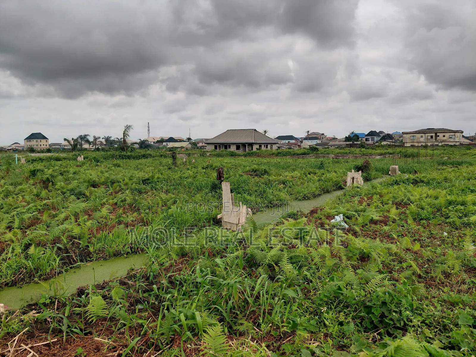 1000sqm ( 2 Plots ) Ijegemo Pilled Fence New Expressway Close to Road in Ijegun