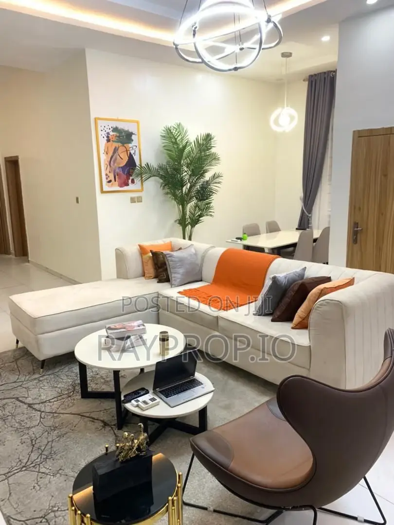 628560wd - 4 Bedroom Shortlet in Orchid Lekki in Orange Island