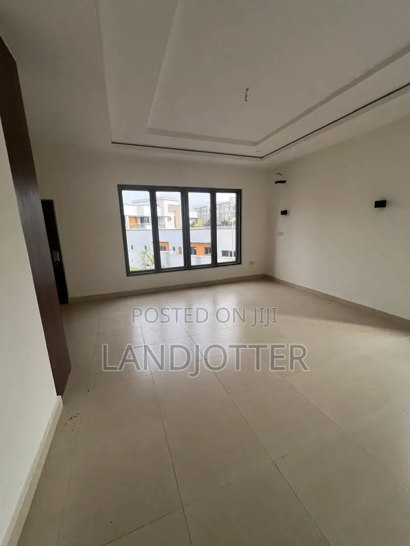 5bdrm Duplex in Landsjotter, Wuye for sale in Wuye