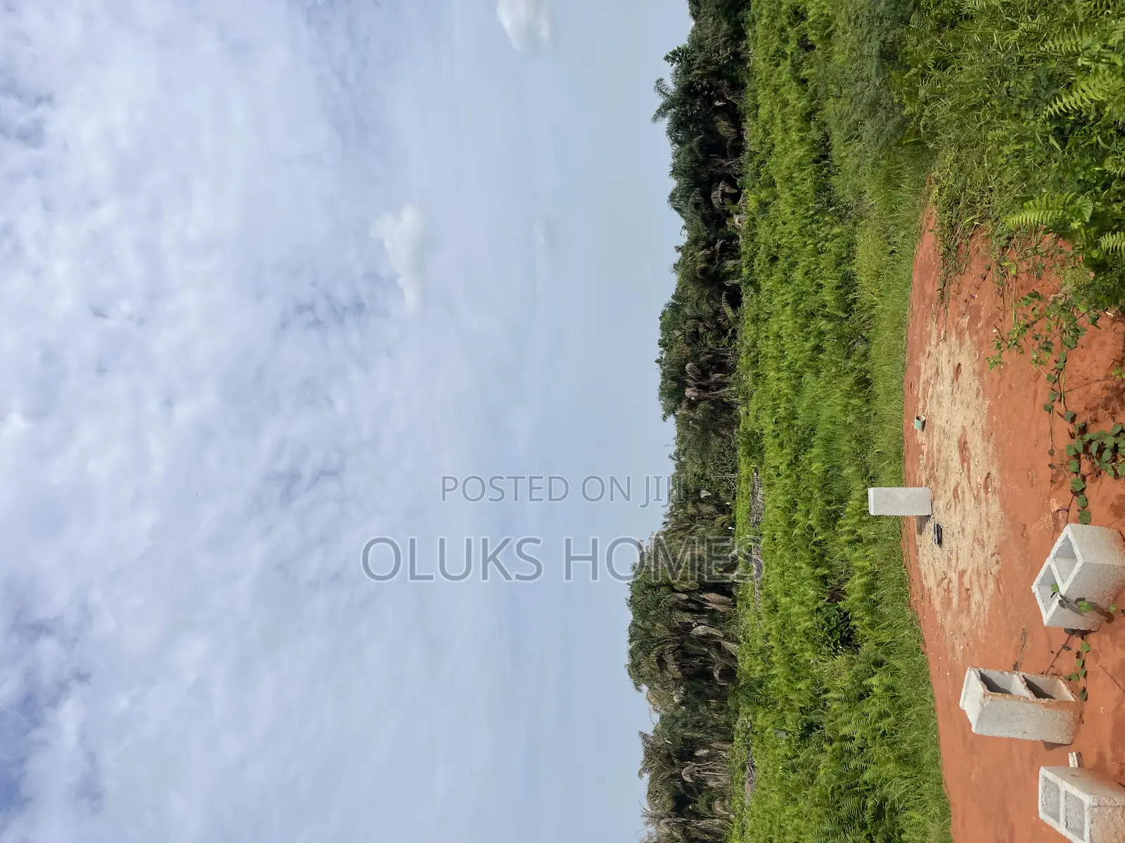 Dry Land Available for Sale in Arepo in Berger
